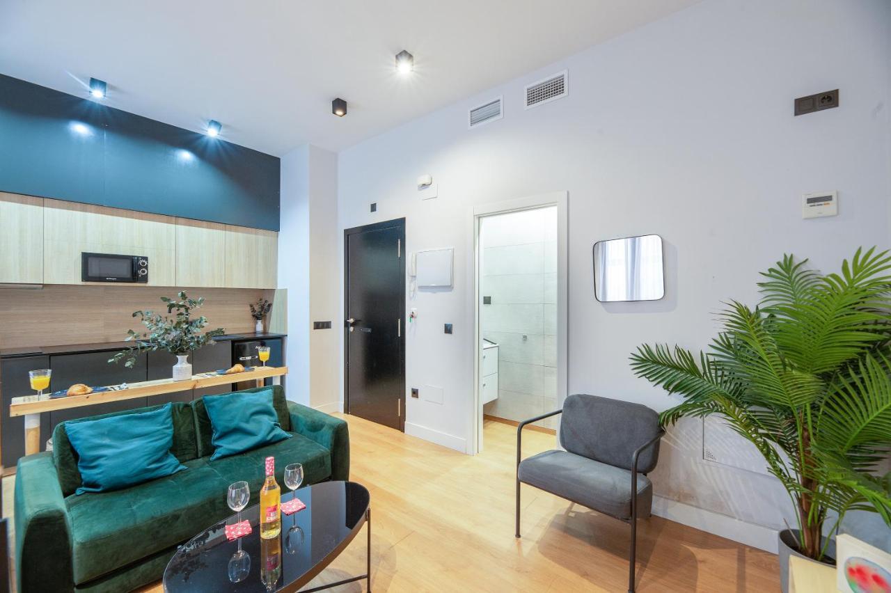 New Levante Pool & Museums Apartament Málaga Eksteriør billede