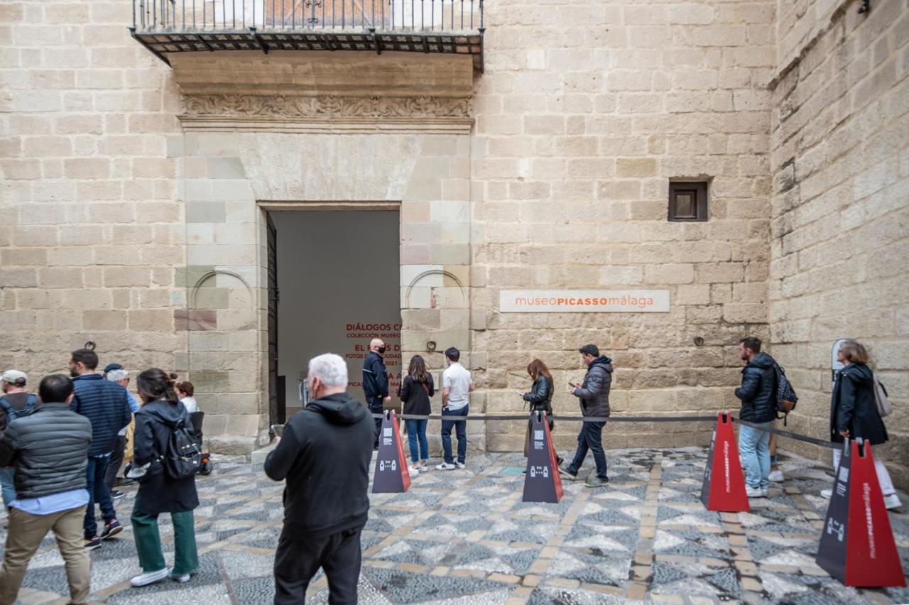 New Levante Pool & Museums Apartament Málaga Eksteriør billede